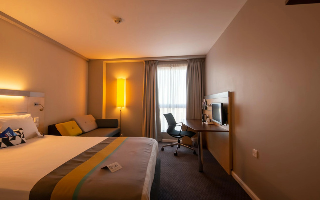 Holiday Inn Express Hull City Centre by IHG - Image 7