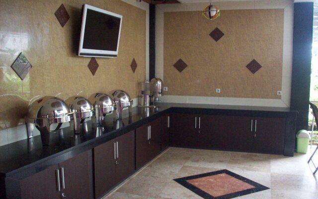 Grand Malaka Ethical Hotel