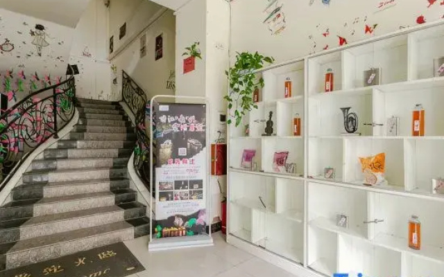 Music & Stories Youth Hostel