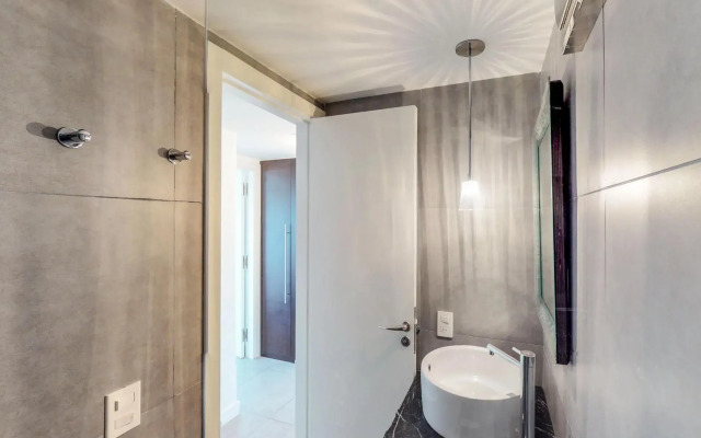 Oceana Suites Yoo ∙ Suite 302