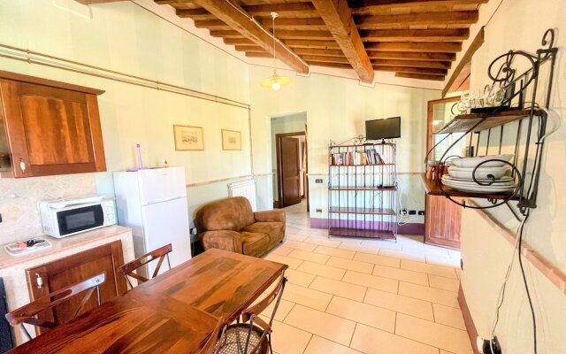 "apt 2 in Spoleto - Stunning Grounds. Panoramic Views all Around You! Sleeps 4"