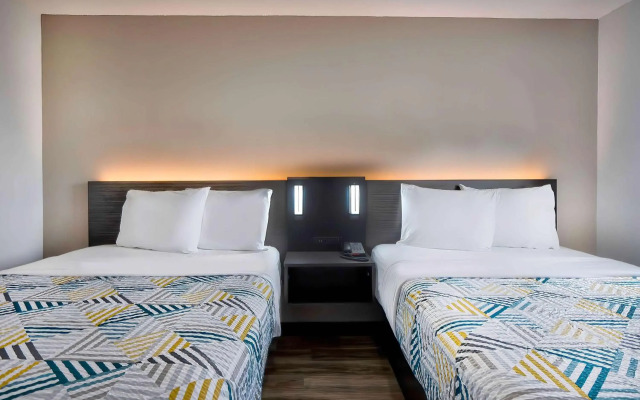 Motel 6 Benbrook, TX - Fort Worth