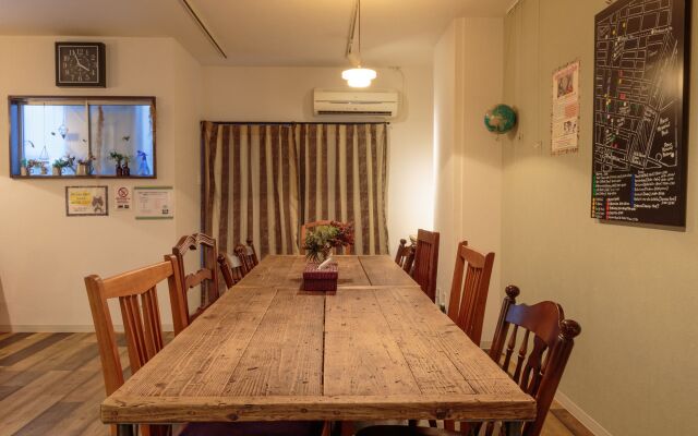 J-Hoppers Hiroshima Guesthouse - Hostel