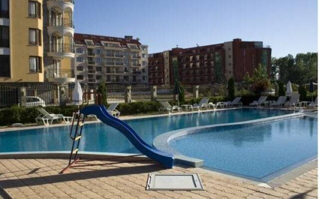 Sunny House Apart Hotel