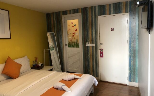 VX The Fifty - Hostel