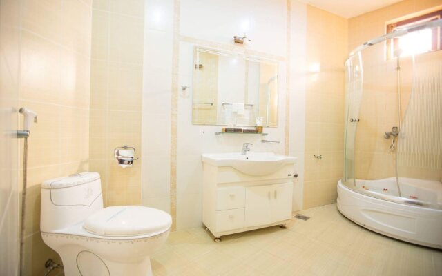 Khách sạn Trang Thư