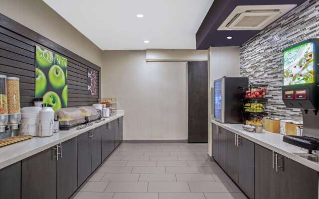 La Quinta Inn & Suites by Wyndham Fayetteville