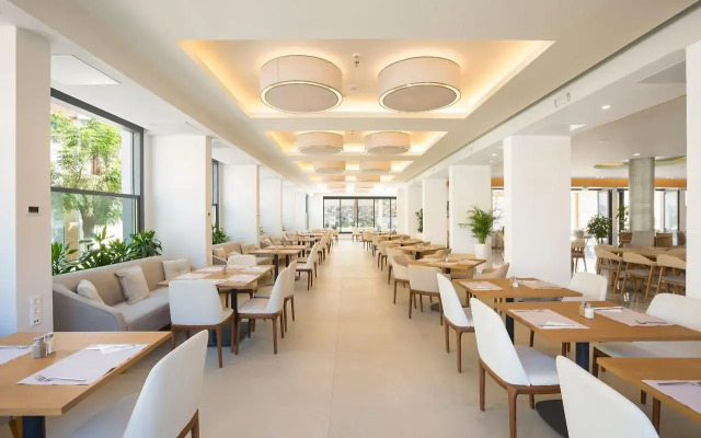 Erato by Samian Mare