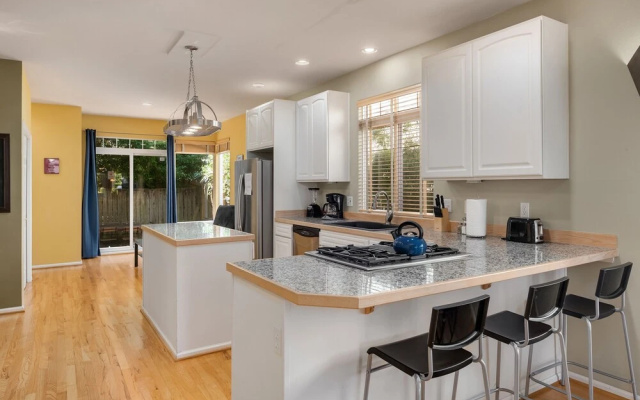 Seattle Vacation Home: The Vineyard