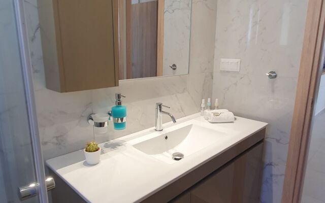 Perithia Suites