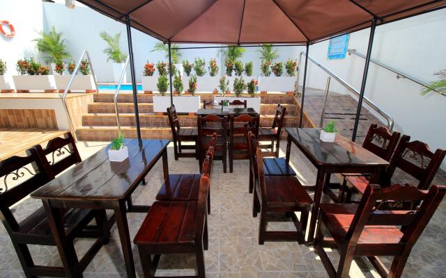 Hotel Rodadero Inn By GEH Suites