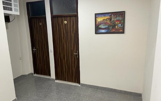 Roomshala 123 Happy Homes Saket