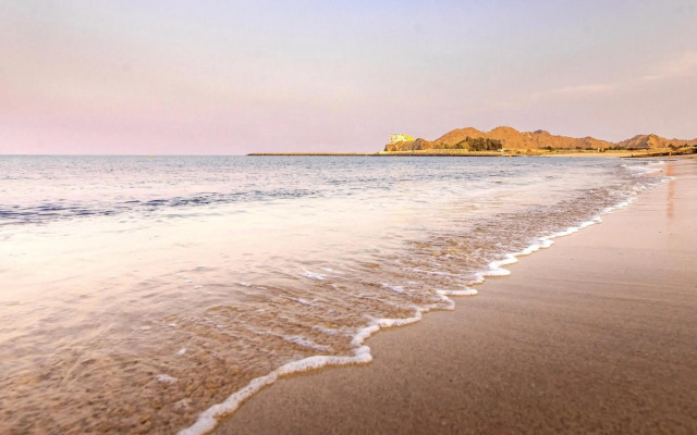 Royal Beach Hotel and Resort