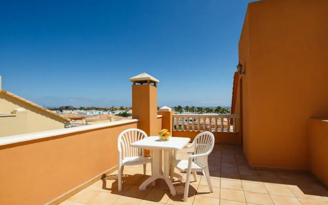 House - Sleeps 6 - Pool - Pet Friendly