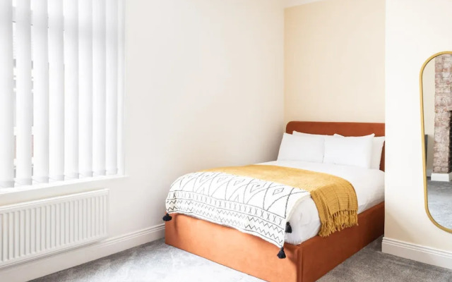 Host Stay Milbanke House