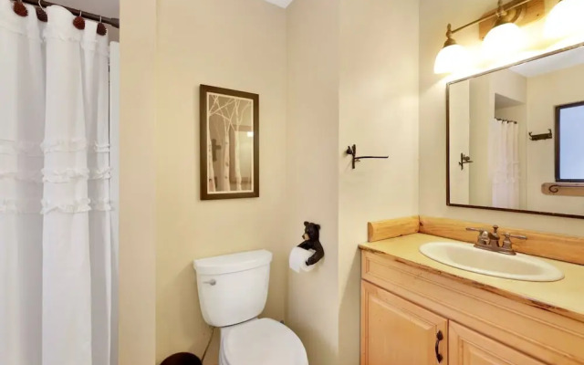 Inn Between Pines#1411
