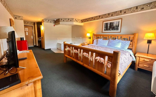 Shell Lake Lodge, a Travelodge by Wyndham