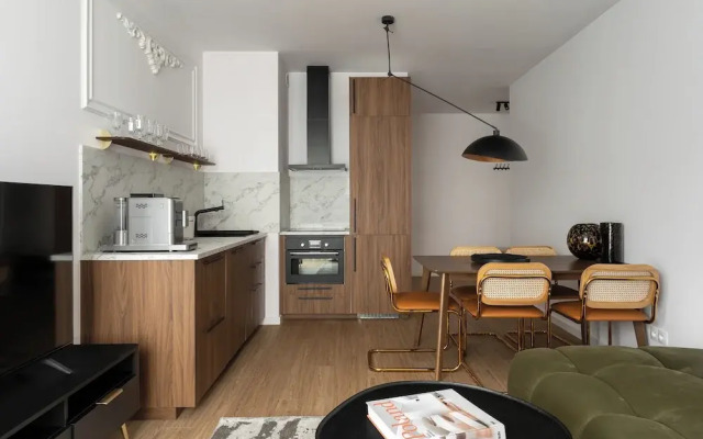 Lion Apartments -DOKI LifeStyle&FoodHall