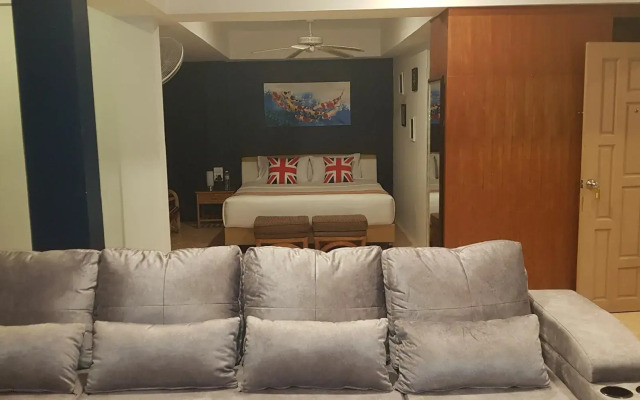 Summer Breeze Inn Hotel
