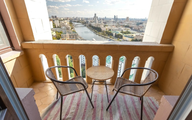 Kotelnicheskaya Royal Tower