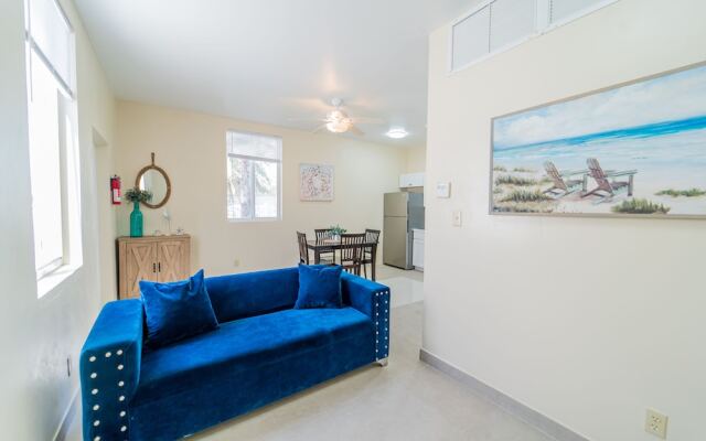 Le Bleu Bed and Breakfast
