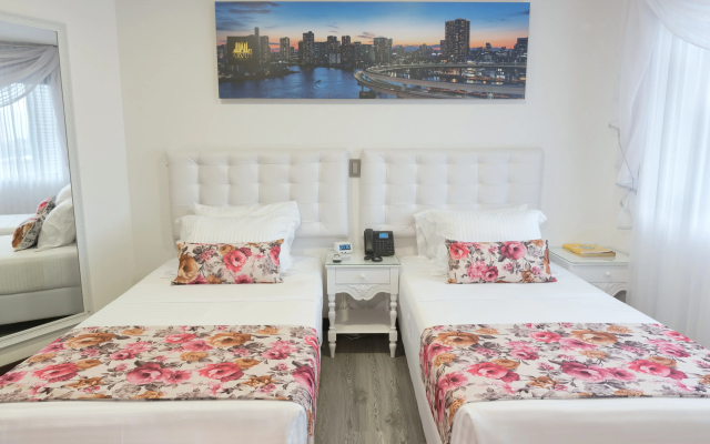 Hotel Arvut Collection