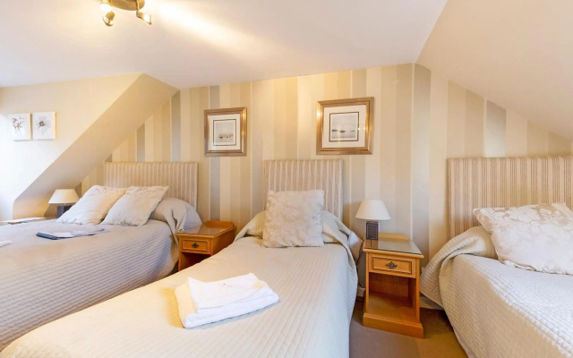 Arden Guest House, Craigmillar Castle Edinburgh