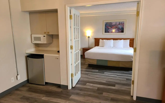 La Quinta Farmington #458