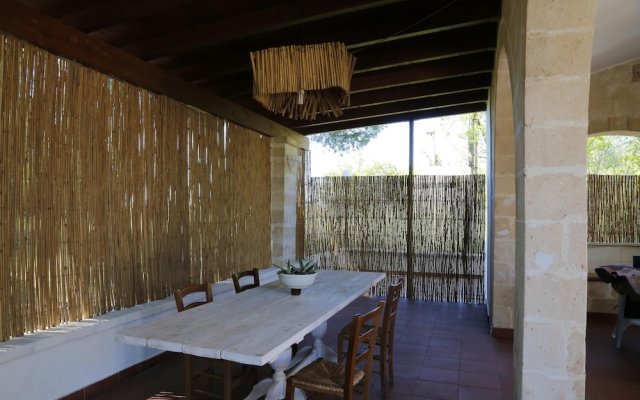 House With 2 Bedrooms in San Vito dei Normanni, With Enclosed Garden -
