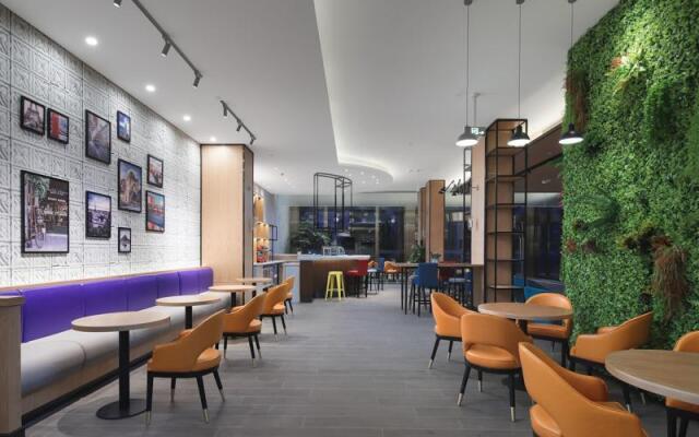Campanile Hotel Huzhou Xiangwang Park