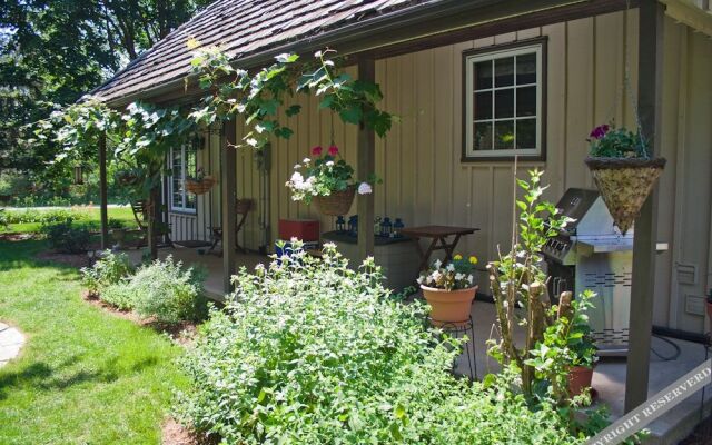 Cedar Gables Bed and Breakfast