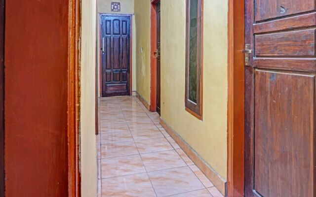 OYO 91588 Ananda Guest House Batu
