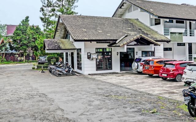 OYO 92324 Hotel Sinar Rejeki