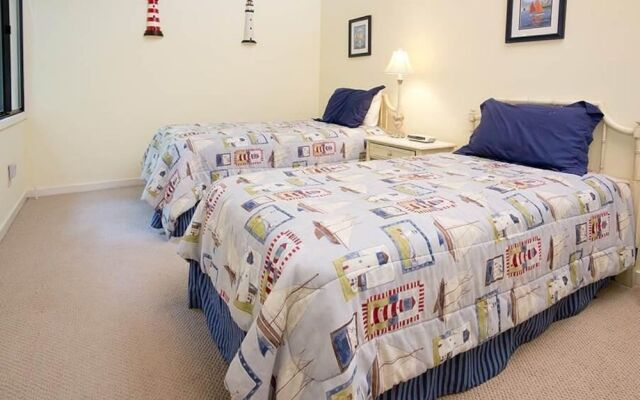 Night Heron 51 by RedAwning