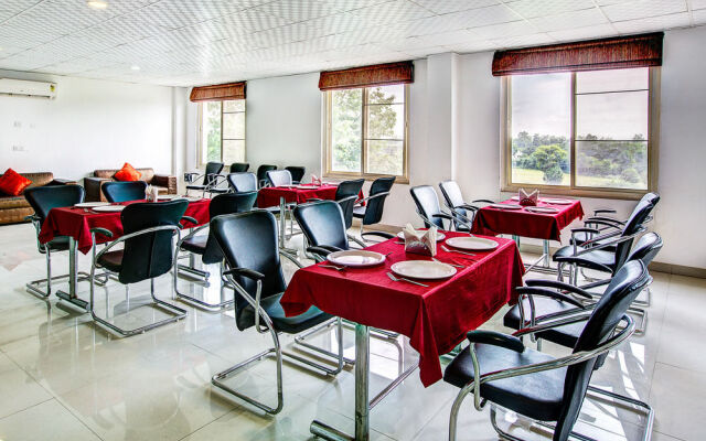 Treebo Chandigarh Grand