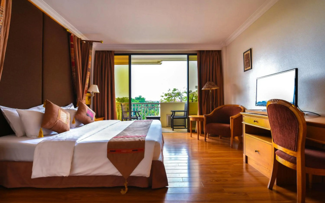 Angkor Century Resort & Spa