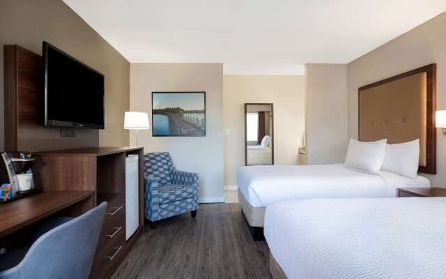 Days Inn by Wyndham Victoria Uptown