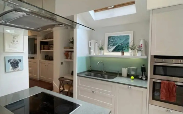 Secluded & Serene 3BD Family Home - Wandsworth!