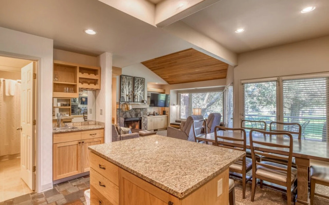 Eagle Crest on the Green