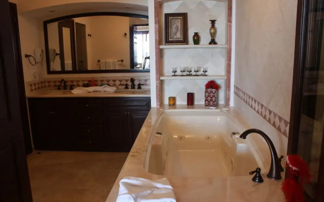 Sonoran Sky 2BR Upper 1104 by Casago