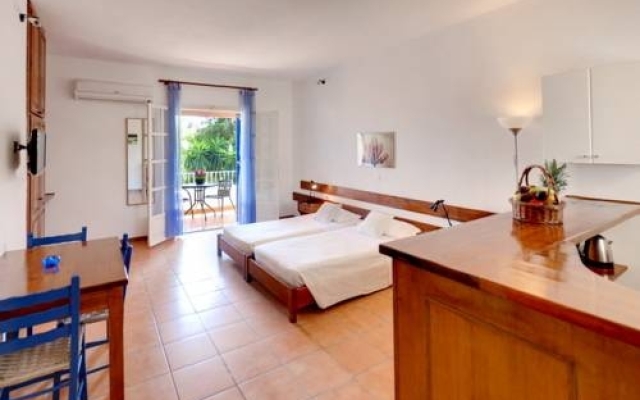 Folies Corfu Town Hotel Apartments