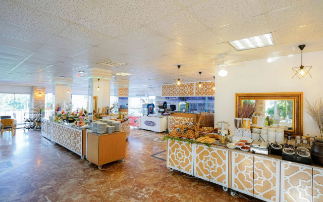 Lara World Hotel