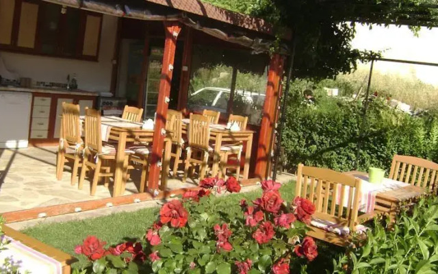 Adakale Konuk Evi