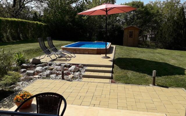 Cseresznyevirág Vendégház