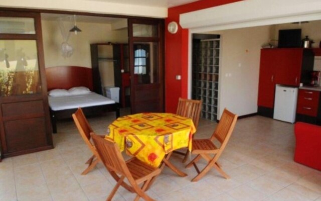 Property With one Bedroom in Sainte-anne, With Enclosed Garden and Wifi