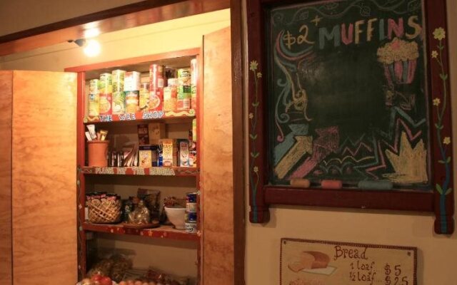Te Nikau Retreat - Hostel