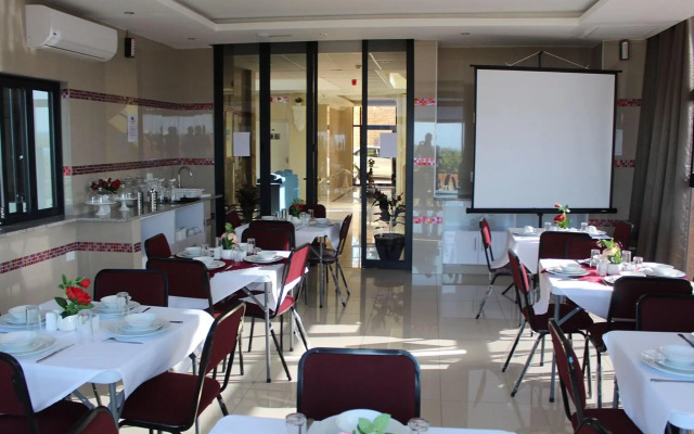 Royal Ushaka Hotel- Morningside