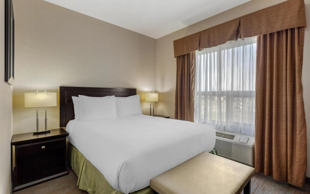 Best Western Wainwright Inn & Suites