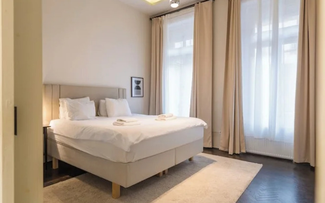 Venus Apartments - Opera III