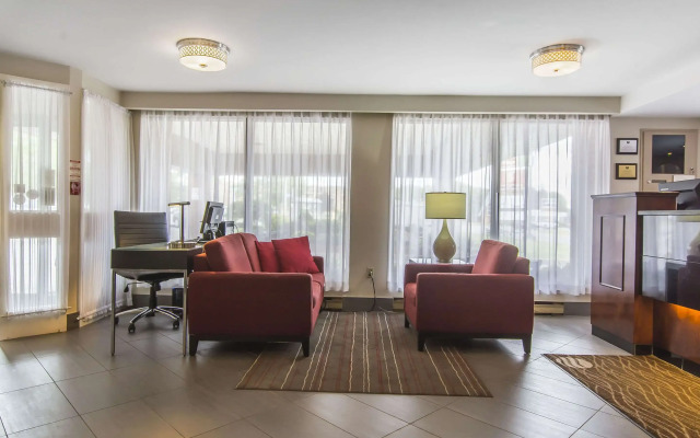 Comfort Inn Sault Ste. Marie - Canada